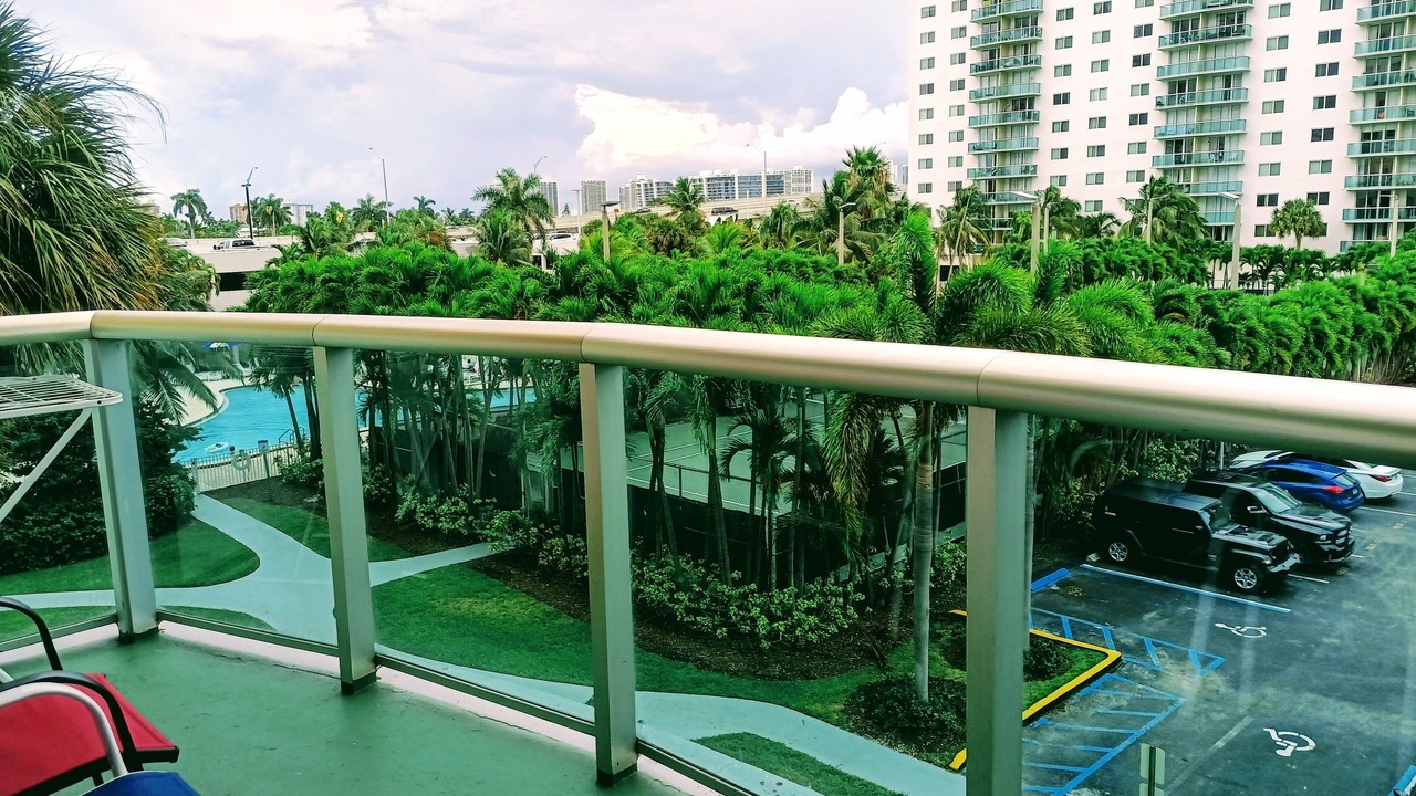 Photo of Outdoor in Golden Beach