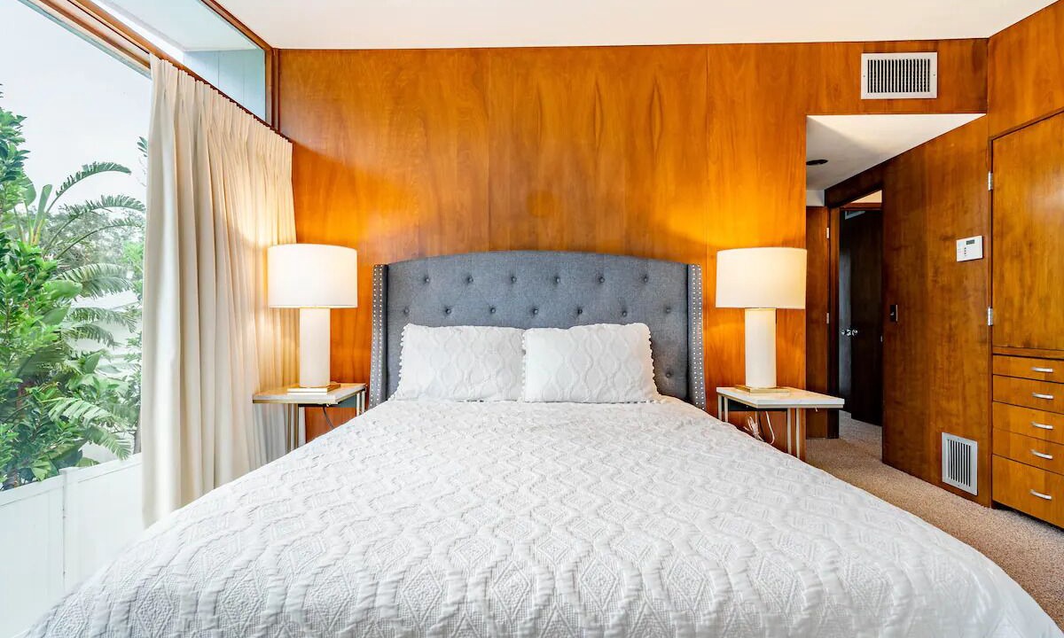 Photo of Bedroom in Riverview Estates
