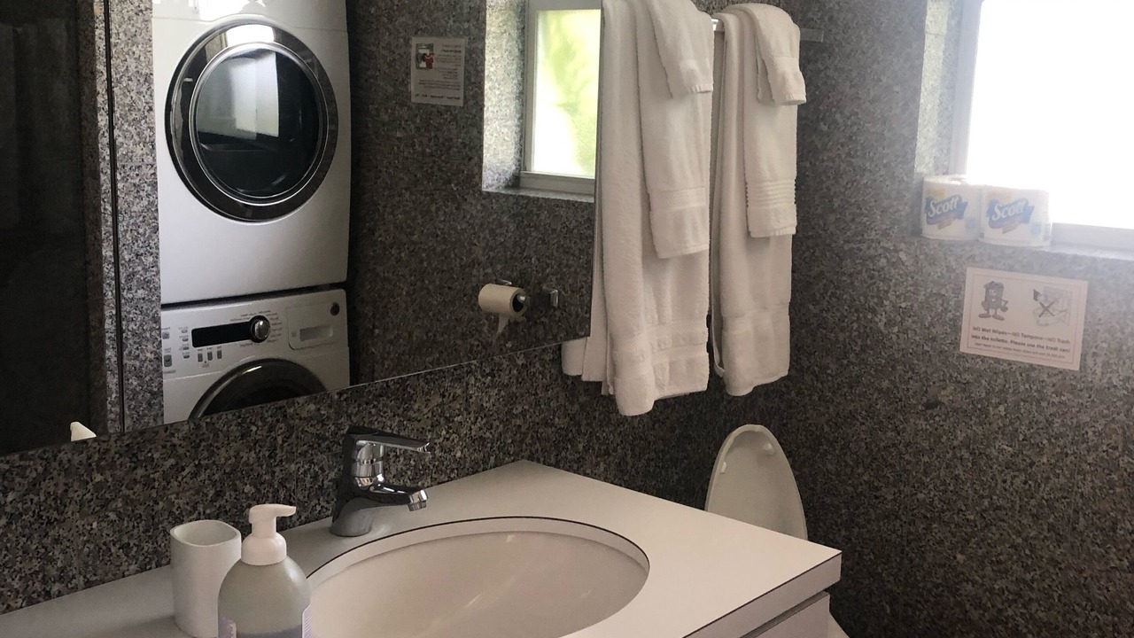 Photo of Bathroom in Lauderdale-by-the-Sea