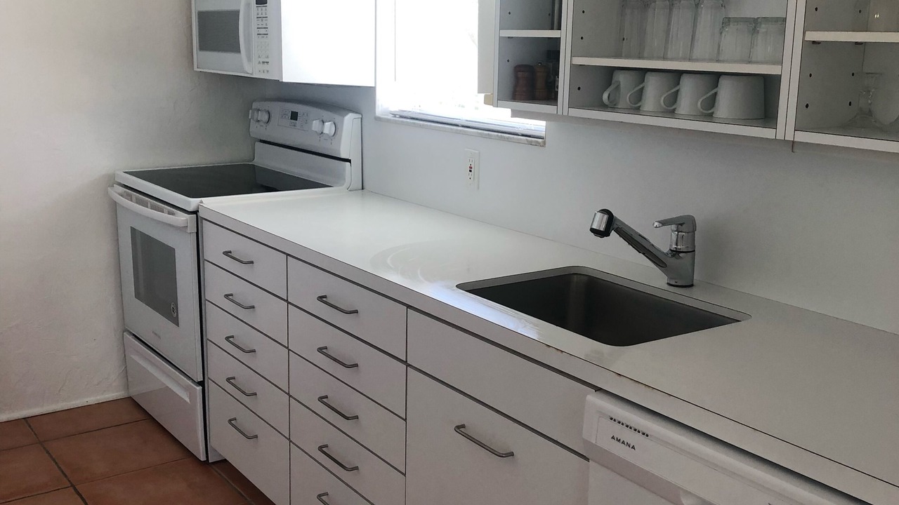 Photo of Kitchen in Lauderdale-by-the-Sea