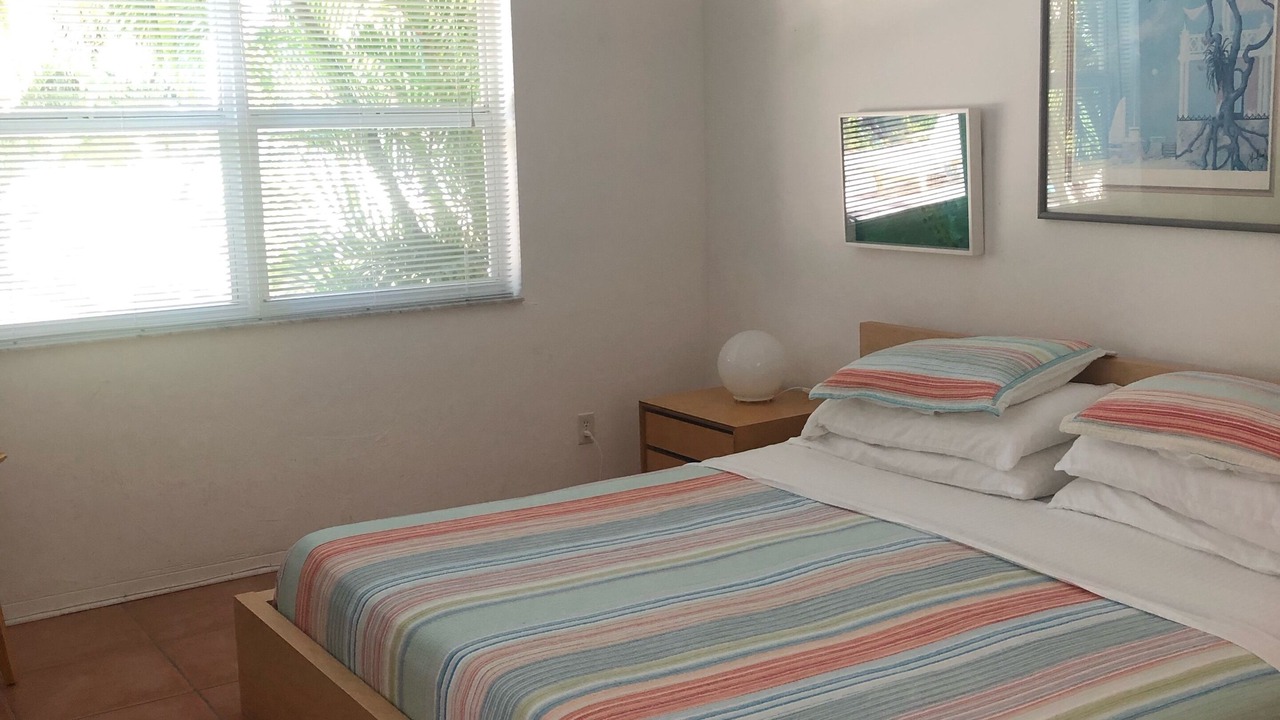 Photo of Bedroom in Lauderdale-by-the-Sea