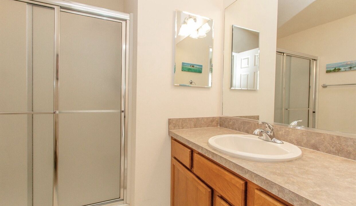 Photo of Bathroom in Buttonwood