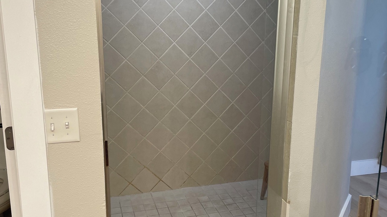 Photo of Bathroom in Apollo Beach