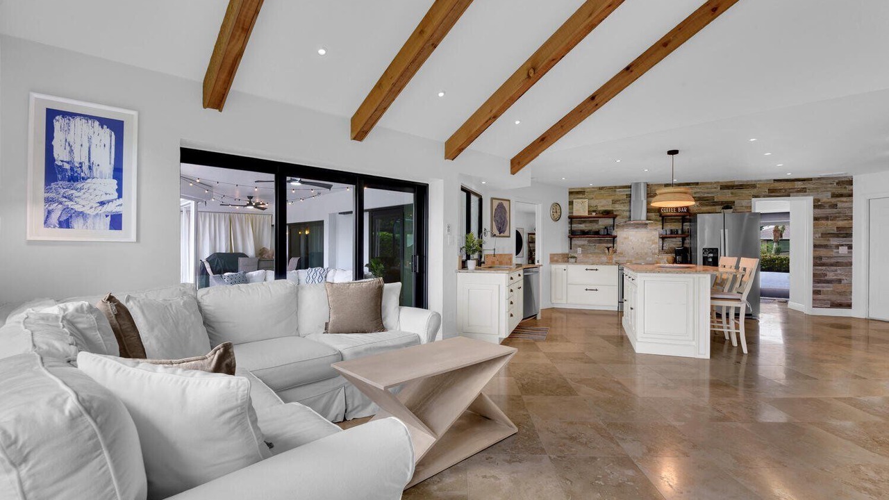 Photo of Livingroom in Lely Golf Estates
