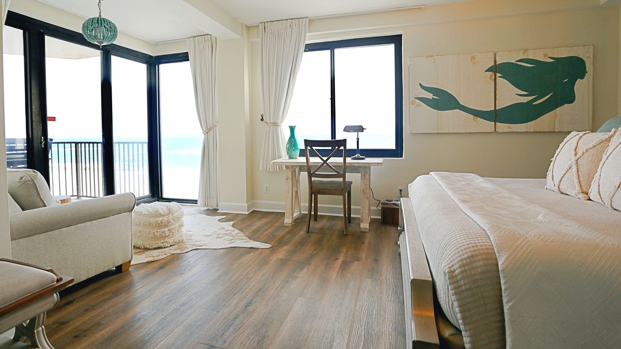 Photo of Bedroom in Orange Beach East