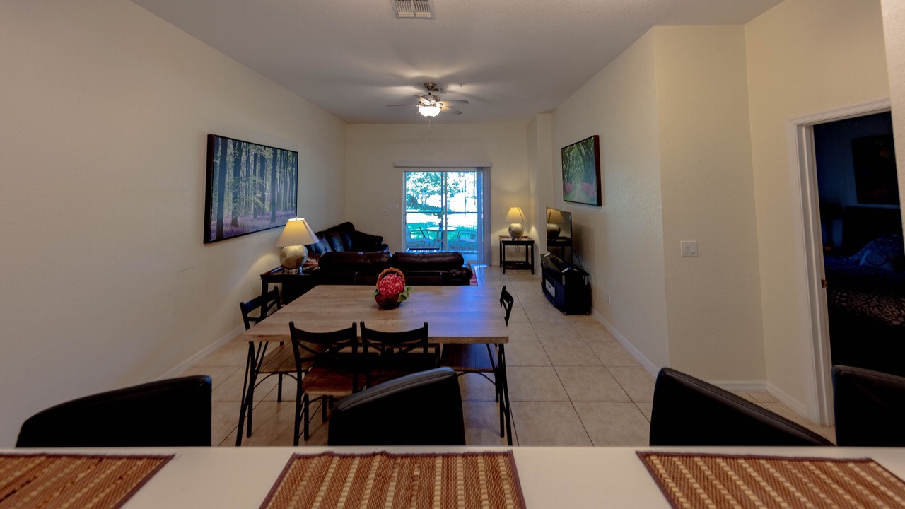 Photo of Livingroom in Bahama Bay