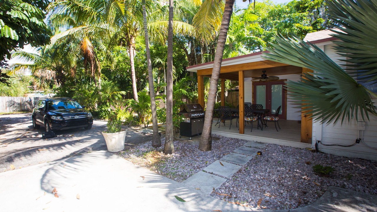 Photo of Bedroom in Mango Groves