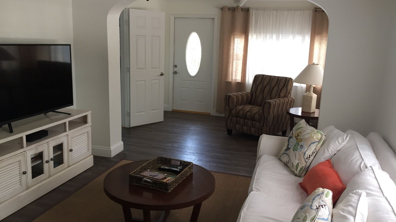 Photo of Livingroom in Mango Groves