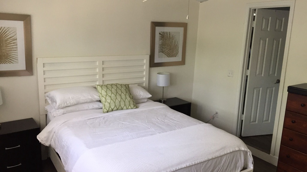 Photo of Bedroom in Mango Groves