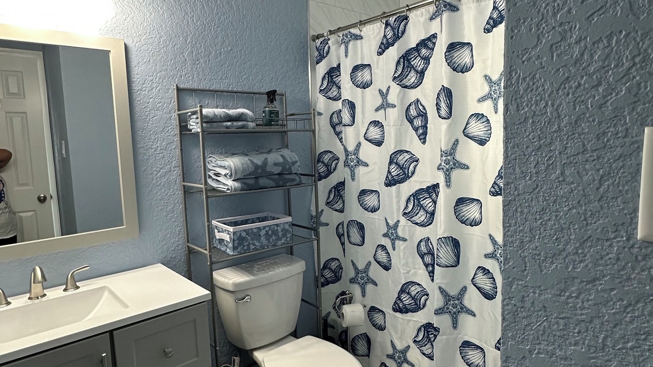 Photo of Bathroom in Treasure Island