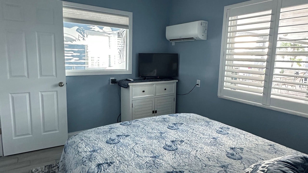 Photo of Bedroom in Treasure Island