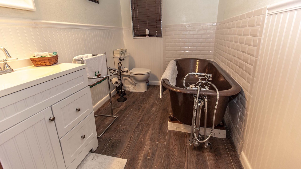 Photo of Bathroom in Brooksville