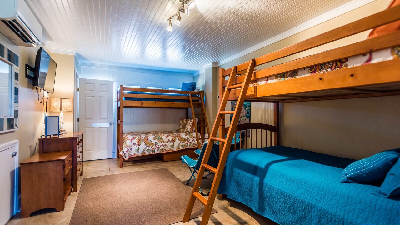 Photo of Bedroom in Santa Rosa Beach