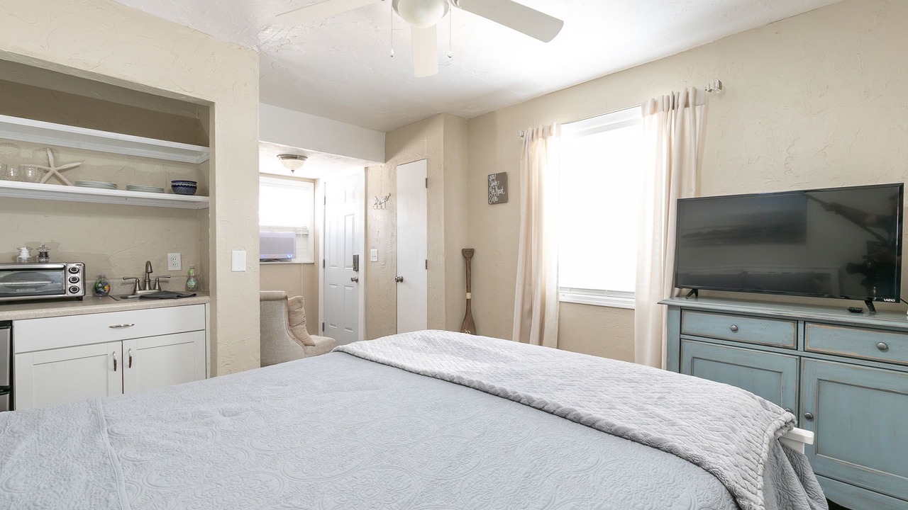 Photo of Bedroom in Historic Uptown