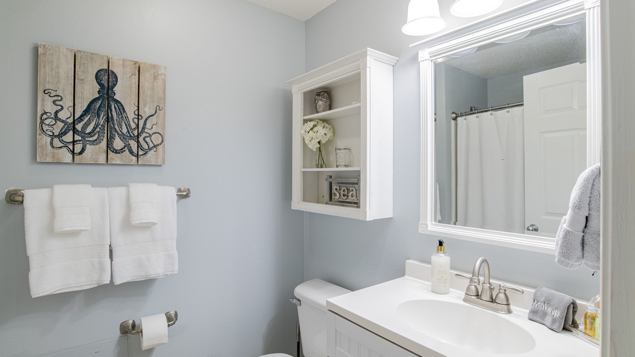 Photo of Bathroom in Ono Island