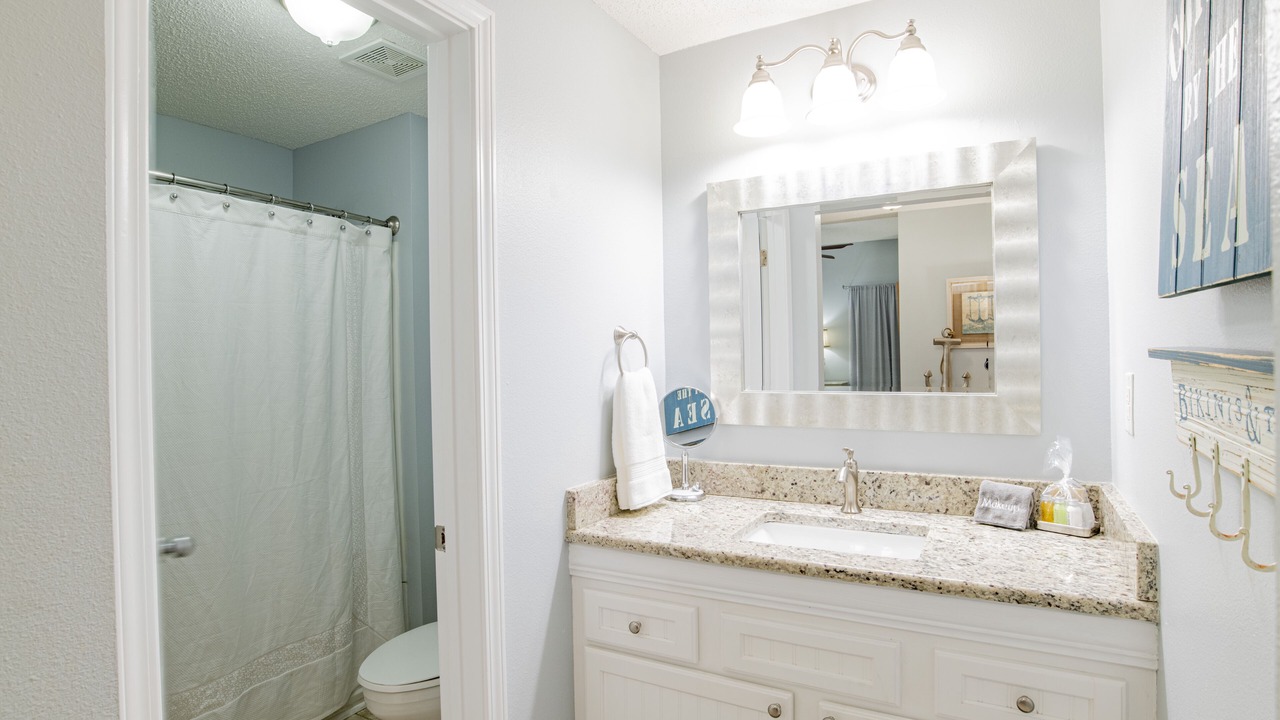 Photo of Bathroom in Ono Island