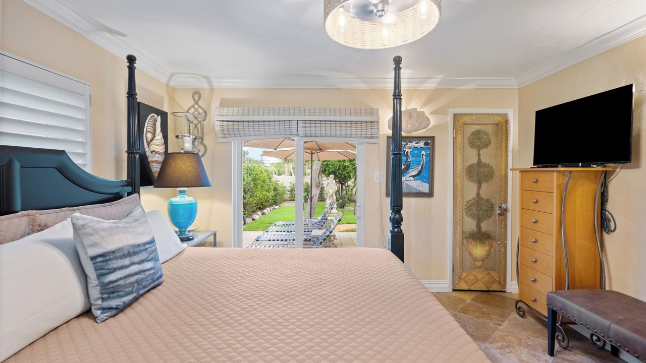 Photo of Bedroom in Deerfield Beach