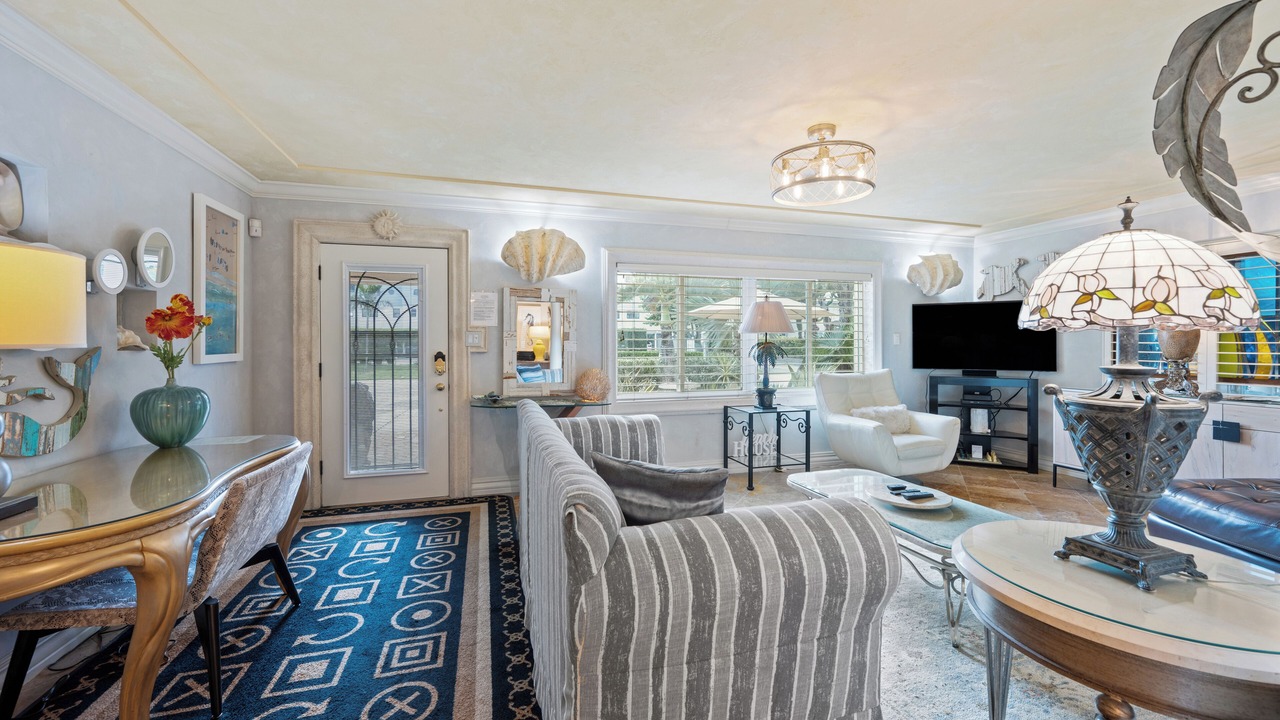 Photo of Livingroom in Deerfield Beach