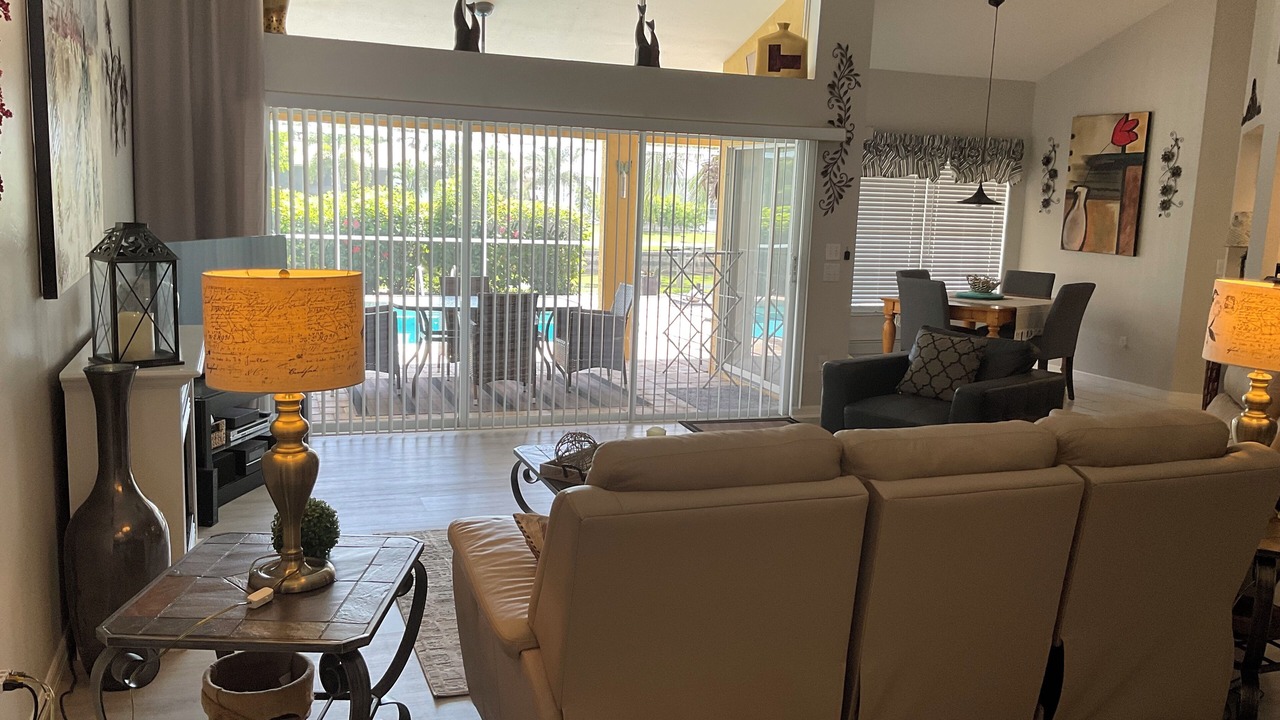 Photo of Outdoor in Pelican