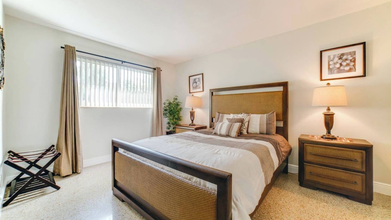 Photo of Bedroom in Poinsettia Heights