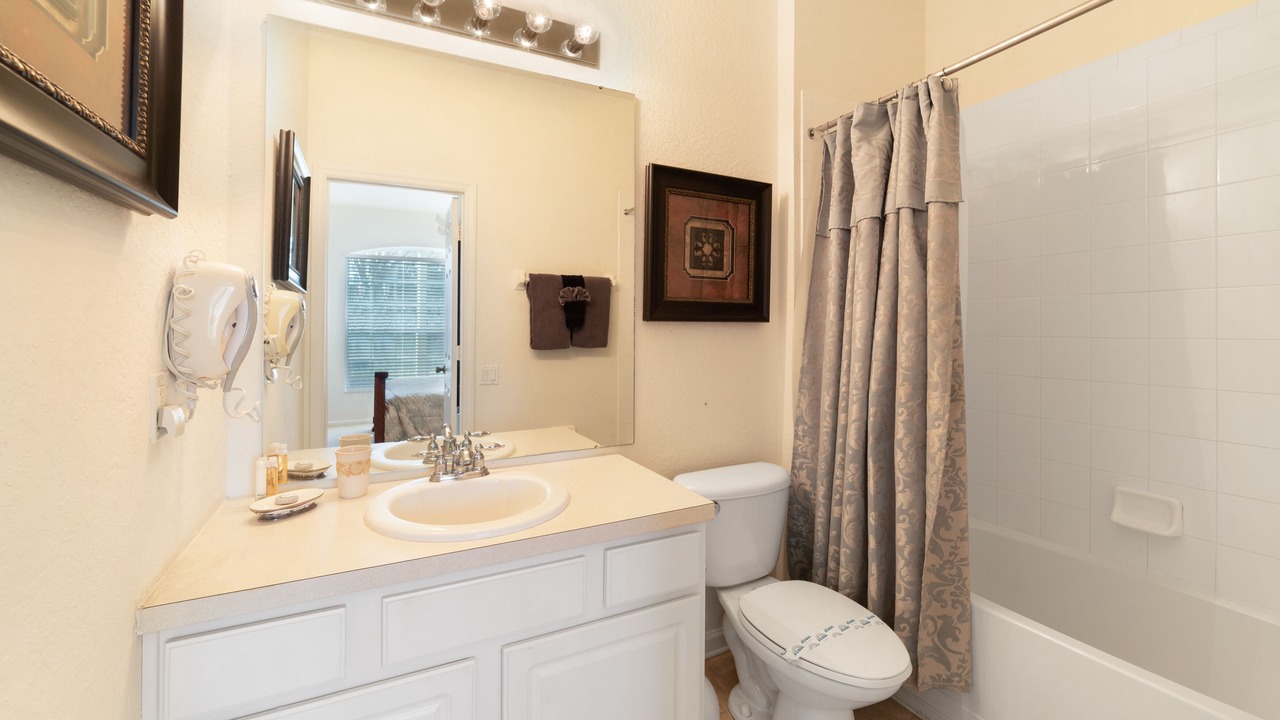 Photo of Bathroom in Windsor Hills