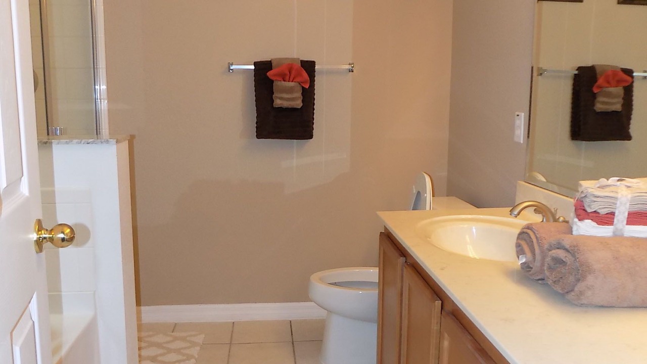 Photo of Bathroom in Davenport