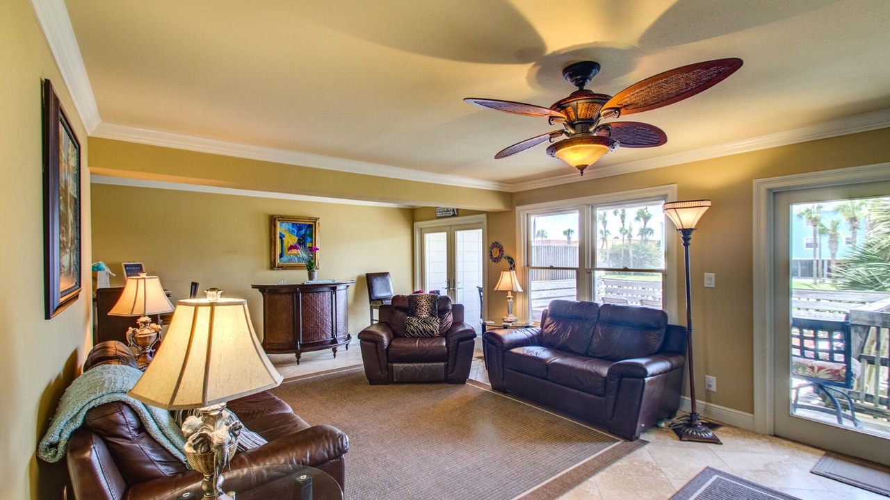 Photo of Livingroom in Pensacola Beach