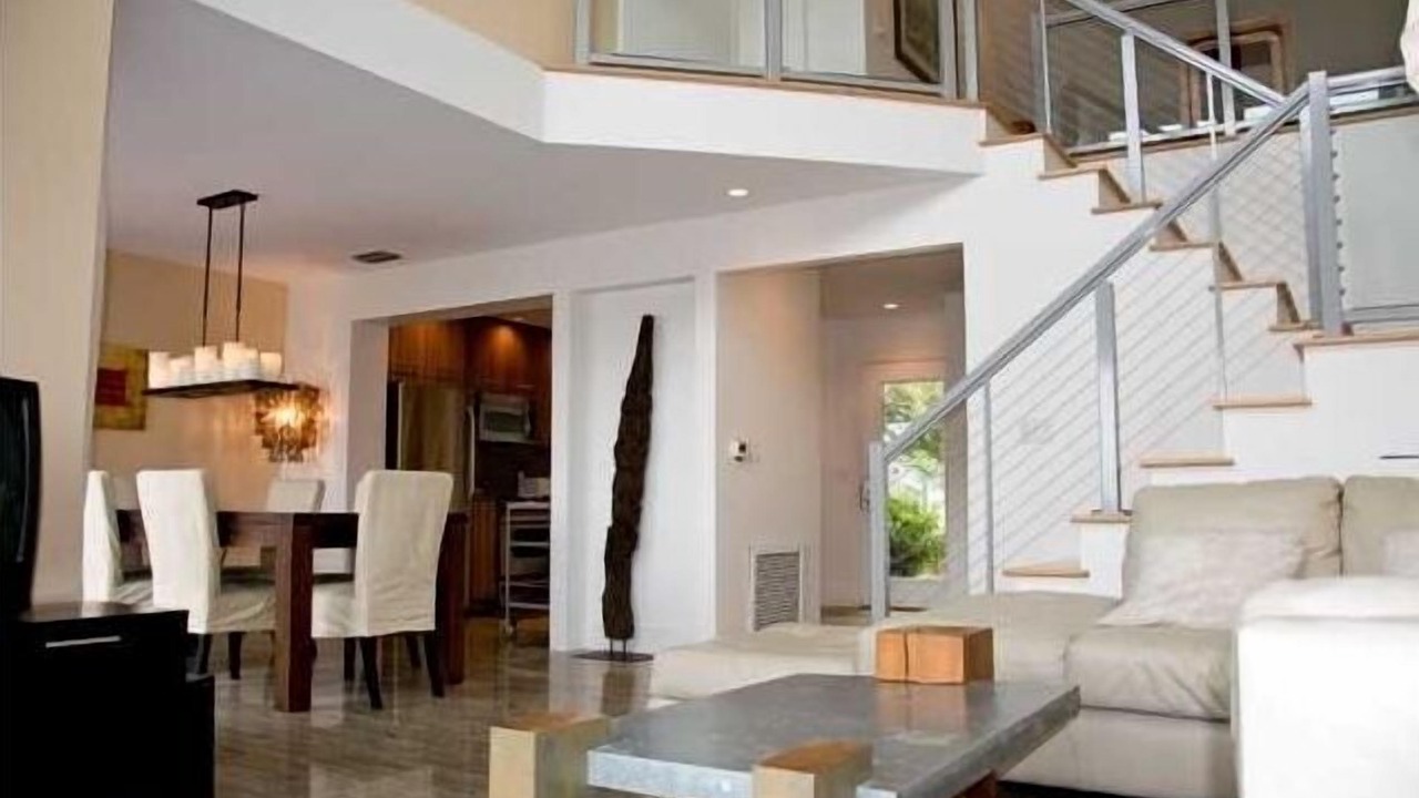 Photo of Bedroom in Miramar Beach