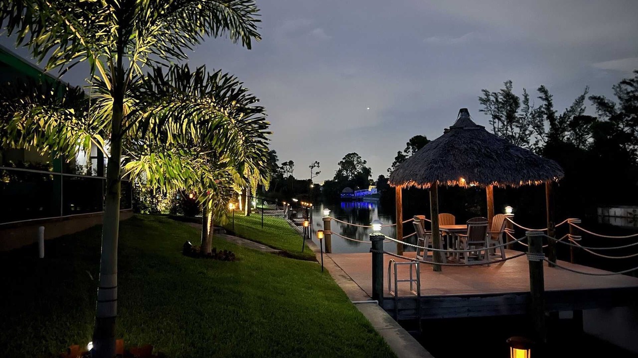 Photo of Outdoor in Trafalgar