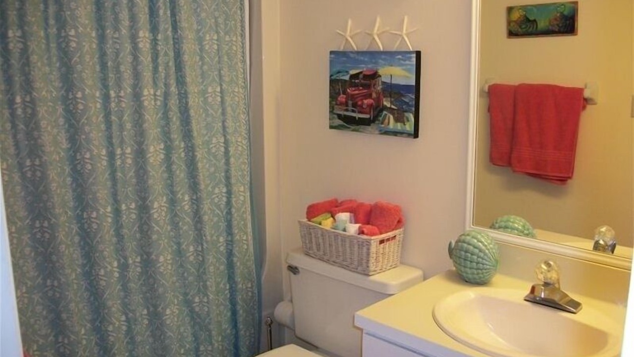Photo of Bathroom in Gulf Shores