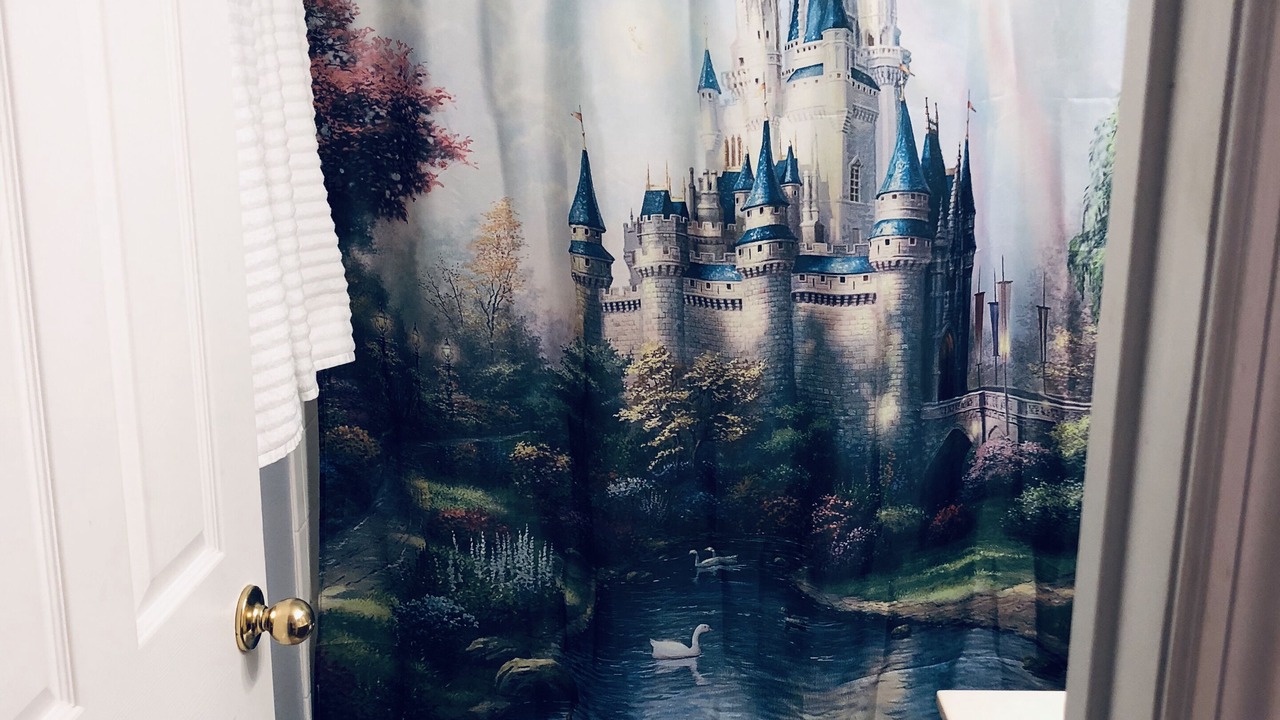Photo of Bathroom in Crestwynd Bay