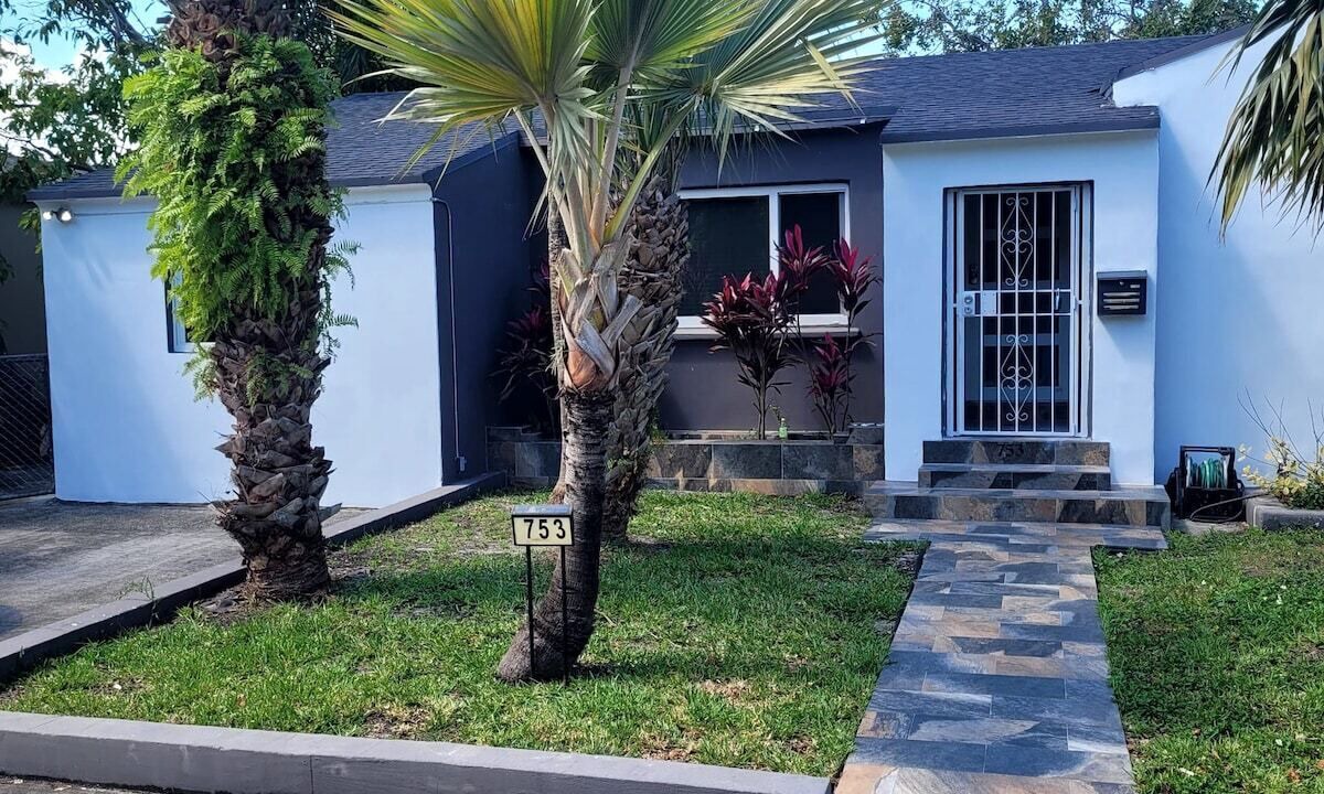 Photo of Outdoor in Northeast Miami