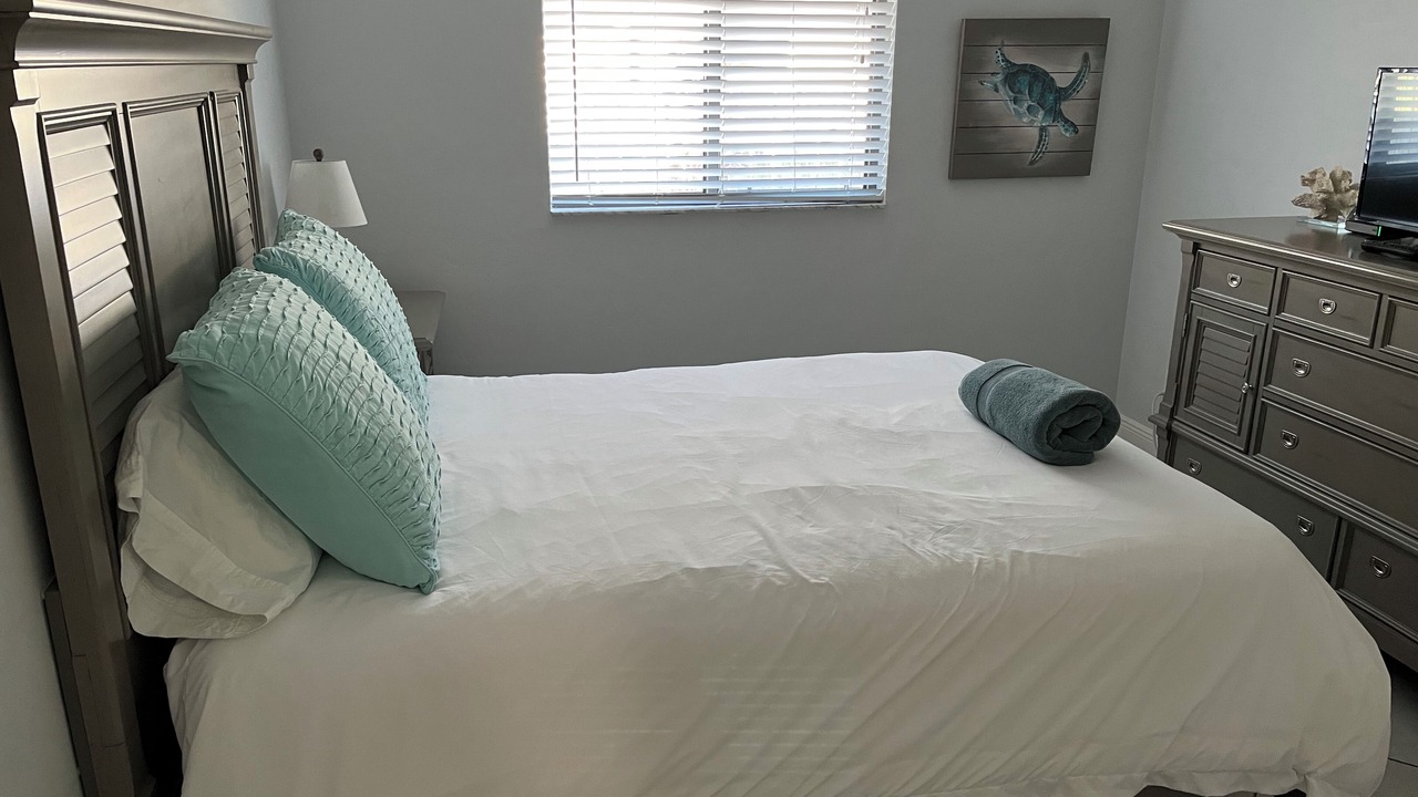Photo of Bedroom in Naples Park