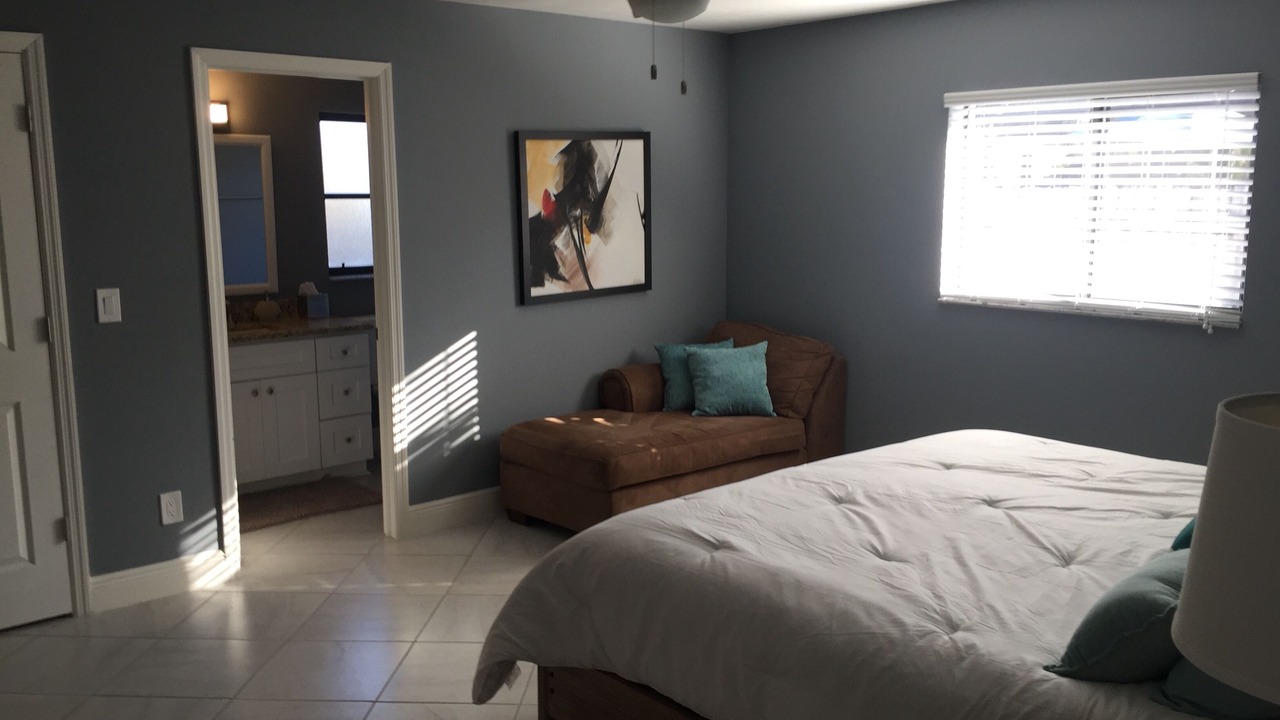 Photo of Bedroom in Naples Park
