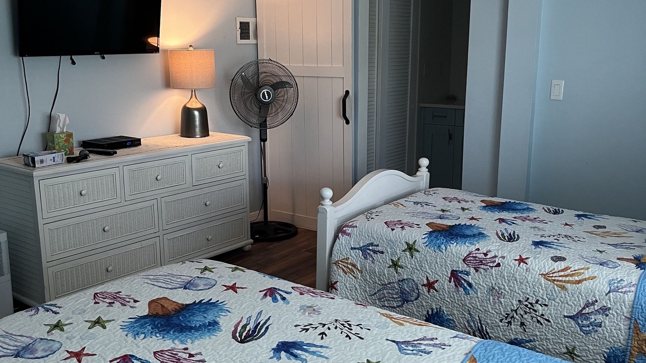 Photo of Bedroom in Crescent Beach