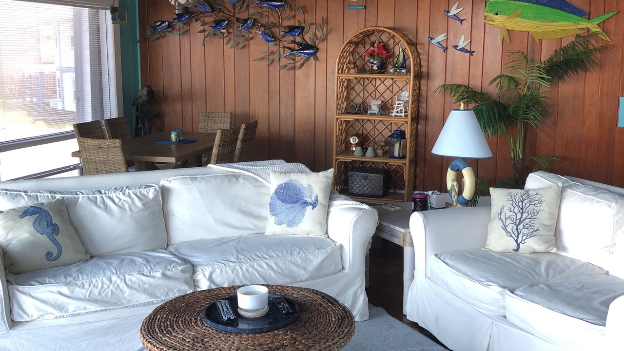 Photo of Livingroom in Crescent Beach