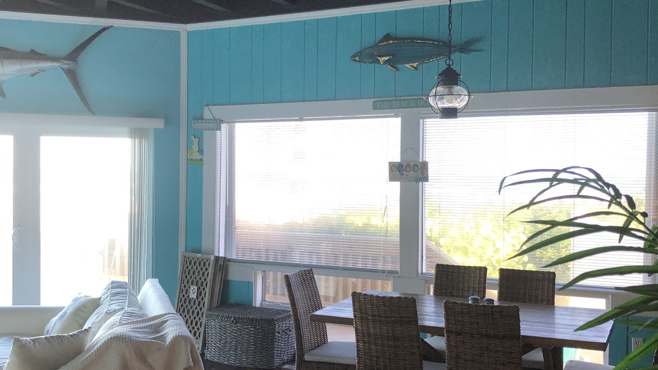 Photo of Livingroom in Crescent Beach
