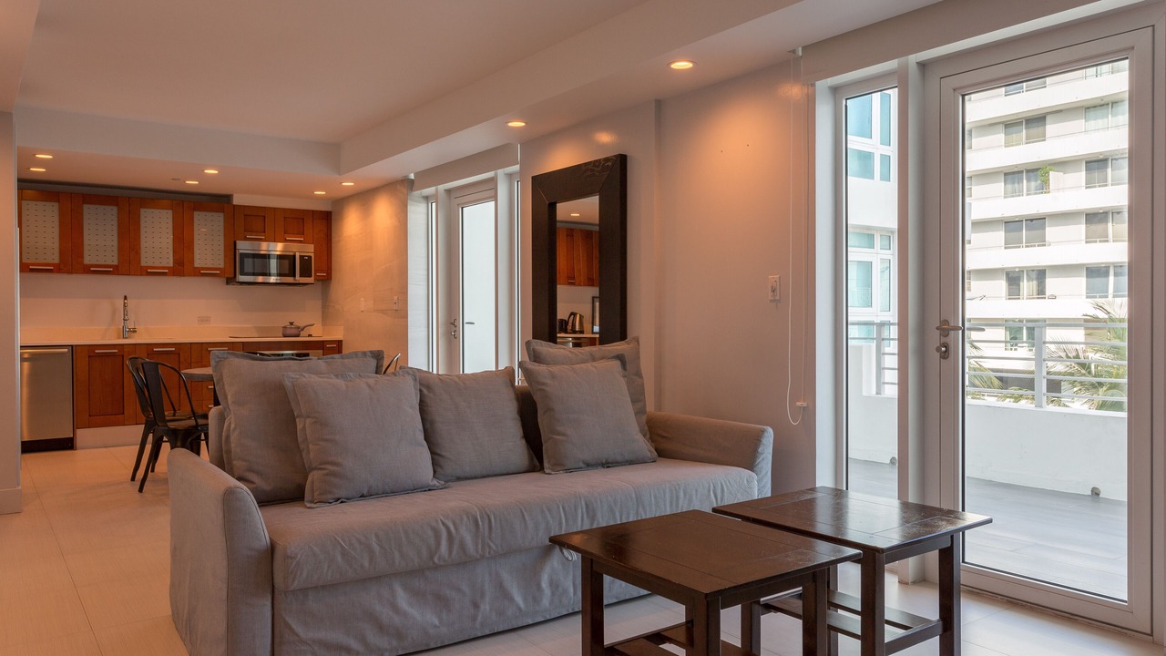 Photo of Livingroom in South Pointe