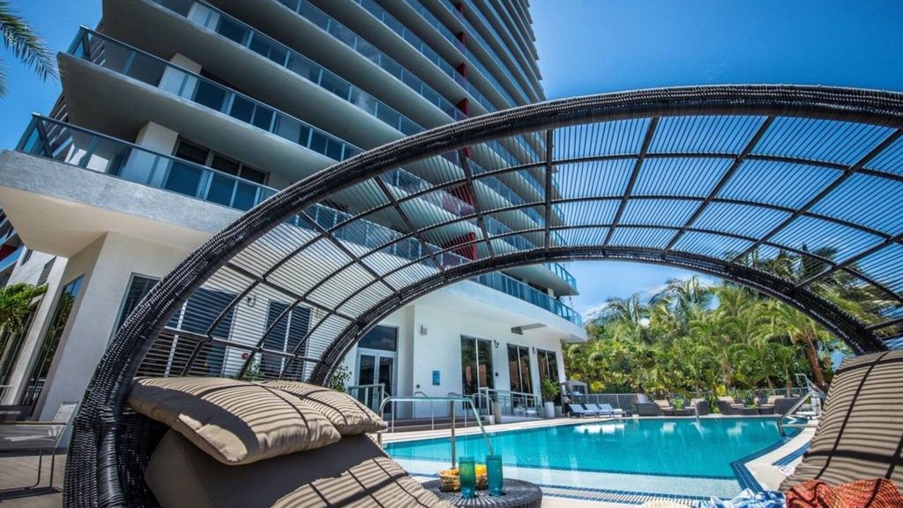 Photo of Outdoor in Hallandale Beach
