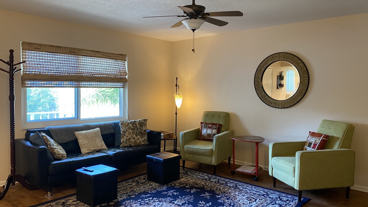 Photo of Livingroom in Golden Beach