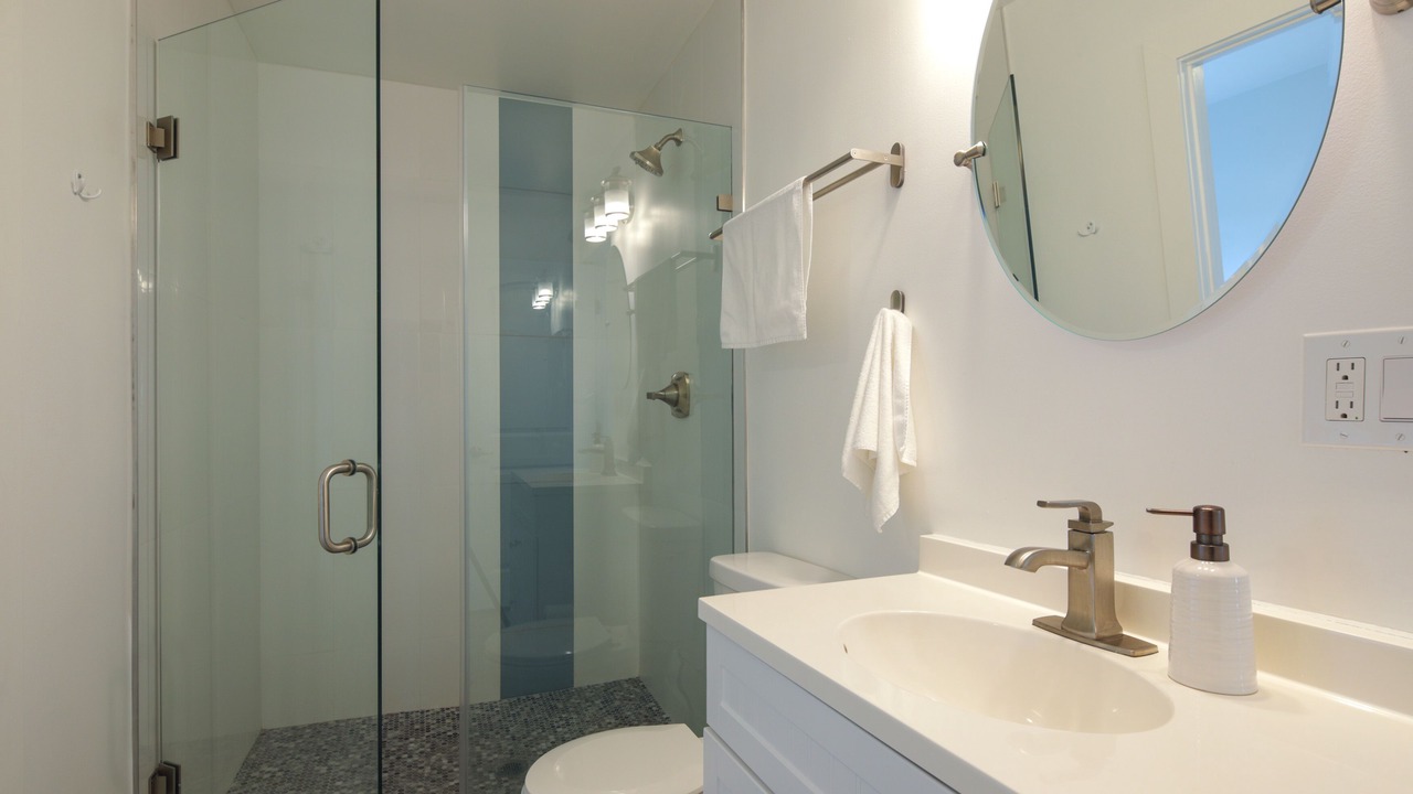 Photo of Bathroom in Harbordale