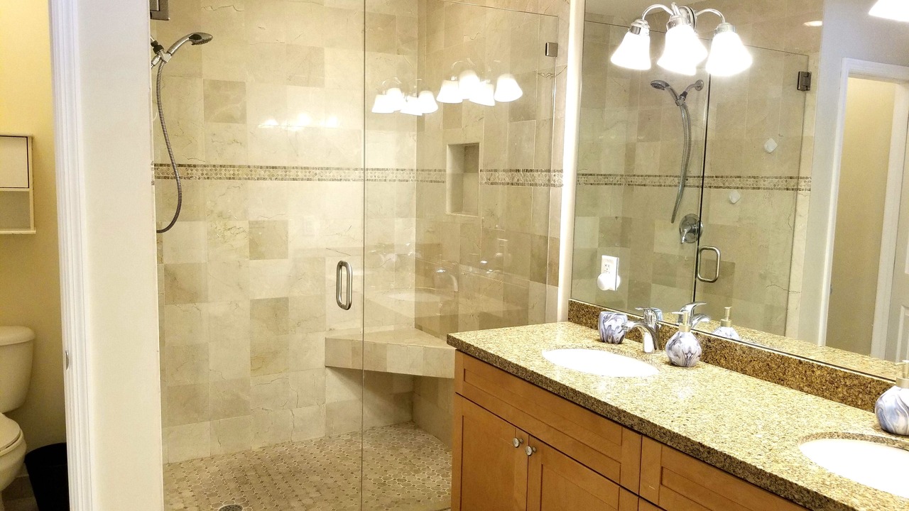 Photo of Bathroom in Lauderdale-by-the-Sea