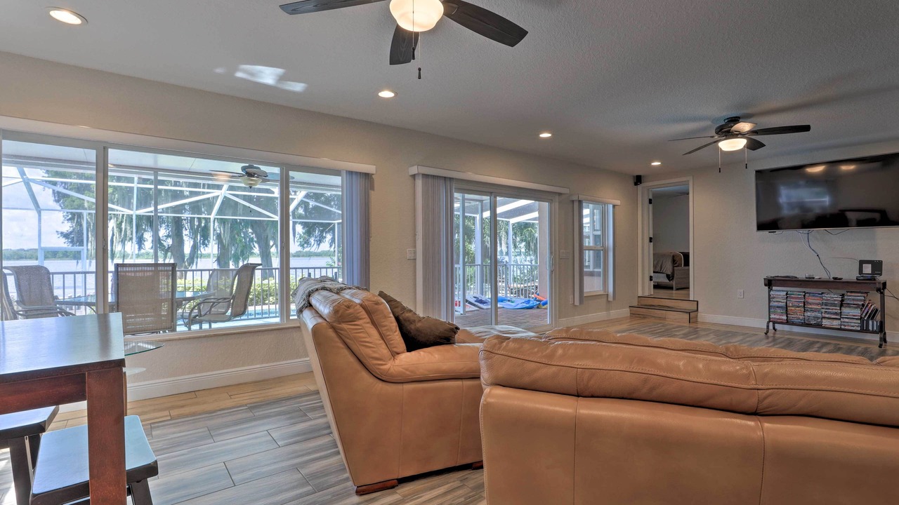 Photo of Livingroom in Winter Haven