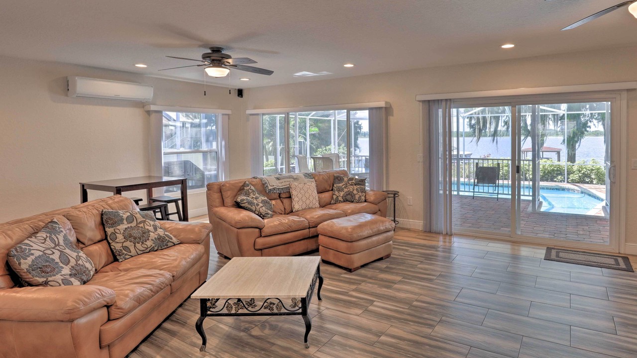 Photo of Livingroom in Winter Haven