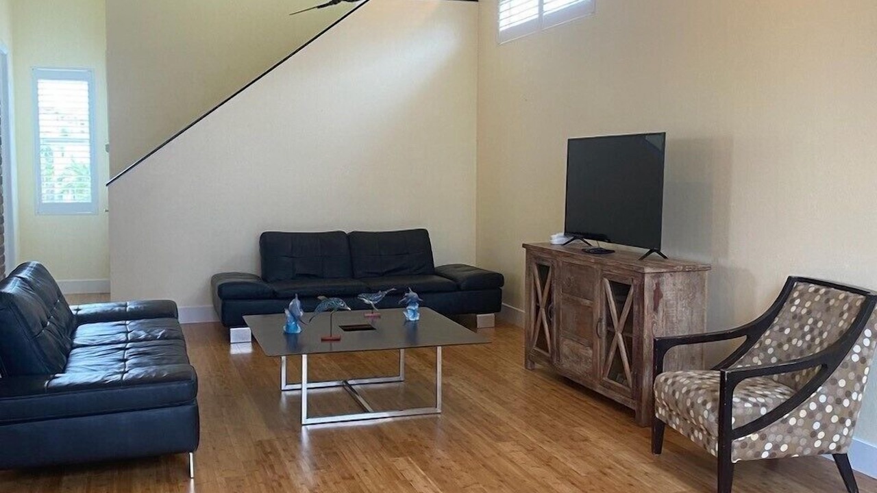 Photo of Livingroom in Hills T P