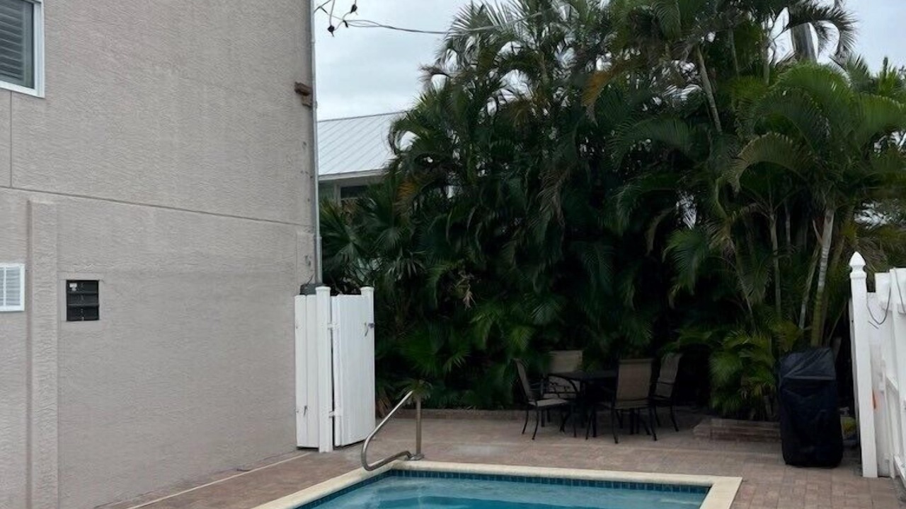 Photo of Outdoor in Hills T P