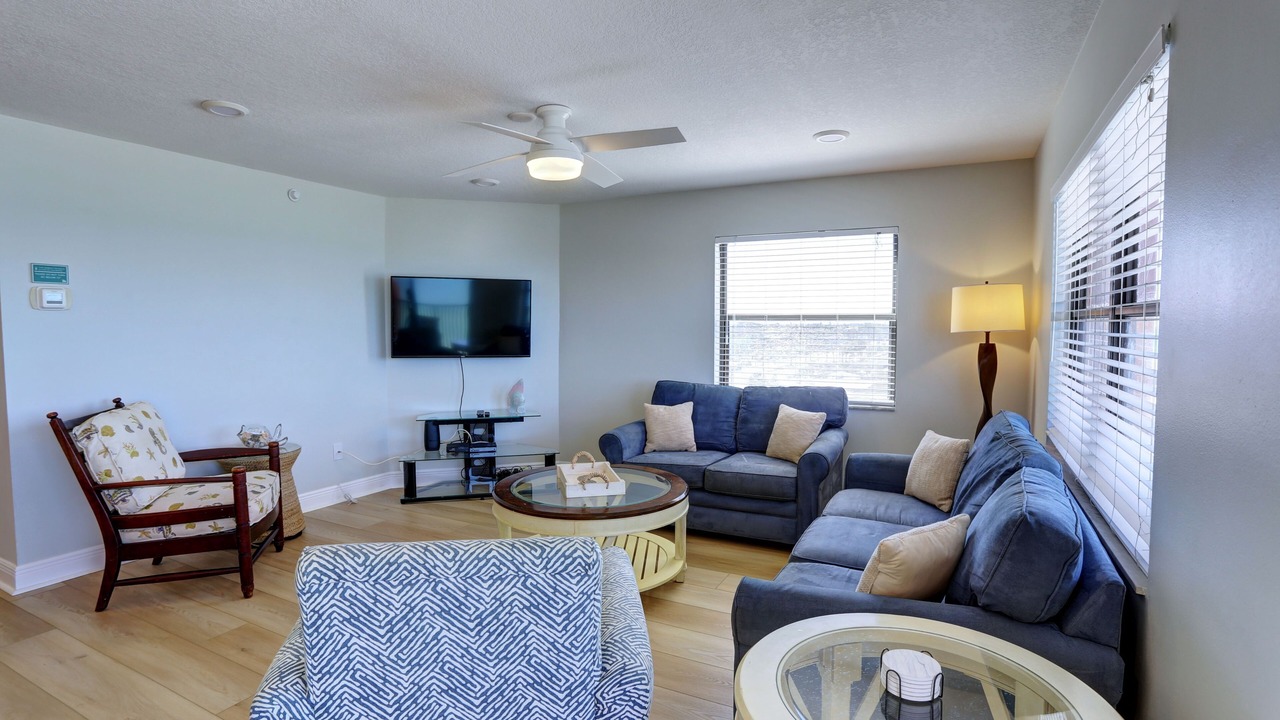 Photo of Livingroom in North Redington Beach