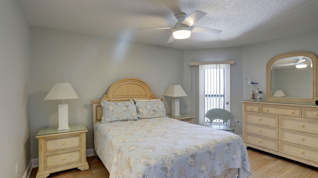 Photo of Bedroom in North Redington Beach