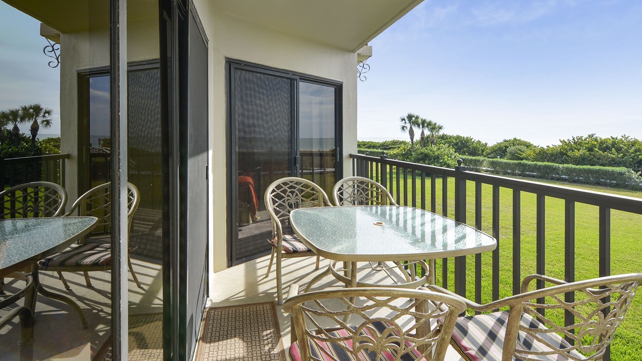 Photo of Patio Balcony in Sunset Beach
