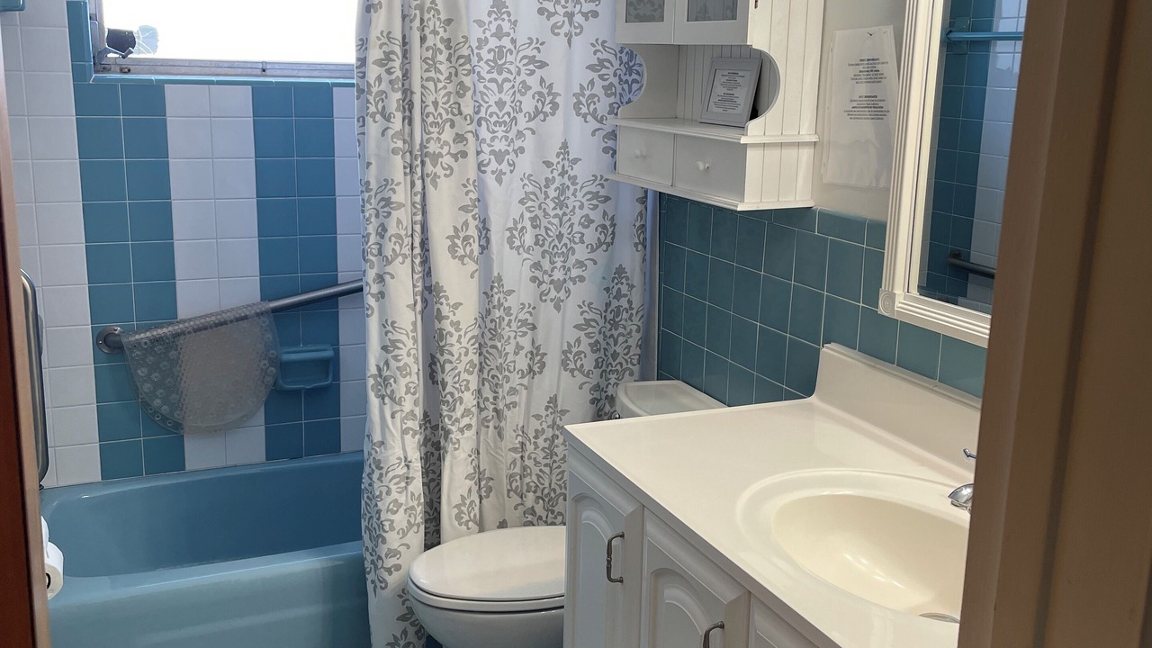 Photo of Bathroom in Pembroke Pines